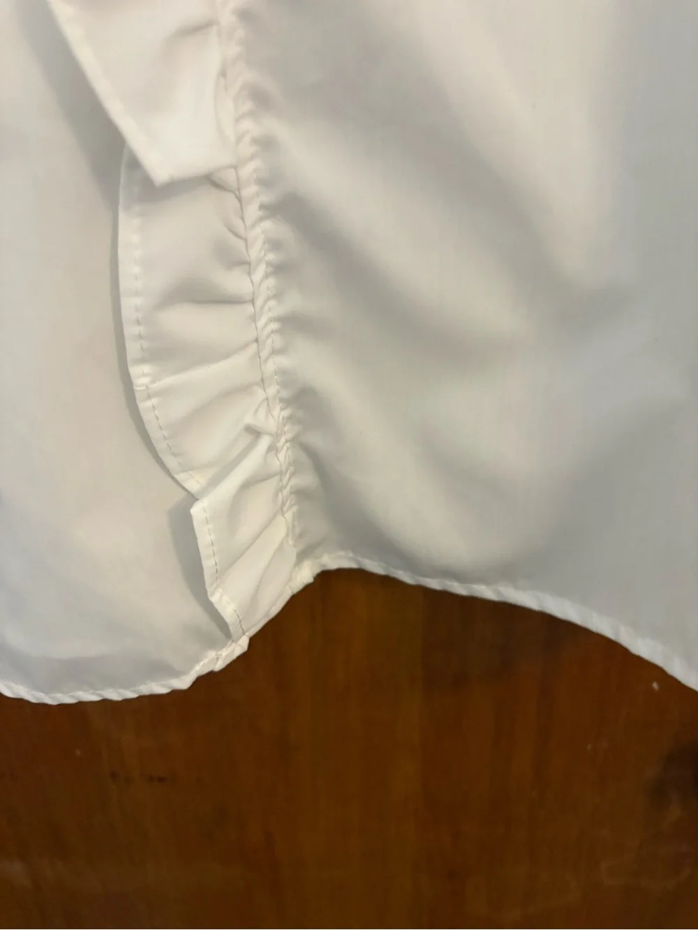 Women’s Plus Size  Classic White Blouse-Ruffled Neckline /Front Sz 3XL - Picture 5 of 10